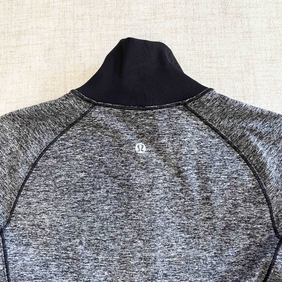 lululemon Heathered Black Always Alert 1/2 Zip size 6 - Picture 10 of 15